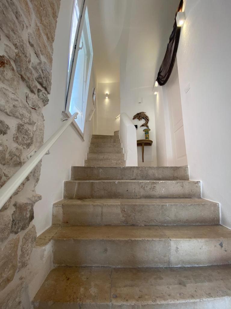Trame - La Naca Sul Porto Bed & Breakfast โปลีญาโนอามาเร ภายนอก รูปภาพ